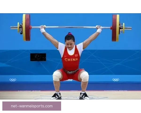 学习举重技巧,全面提升体魄 学习举重技巧,全面提升体魄