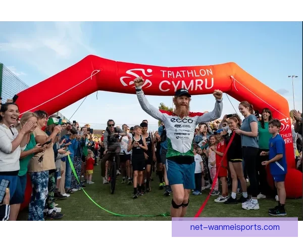 铁人三项世界纪录概览：速度、力量与耐力共舞